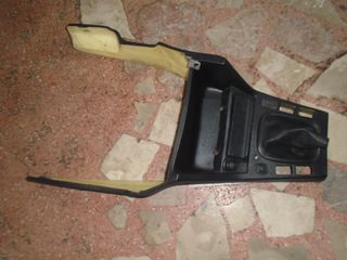 ΚΟΝΣΟΛΑ ΒΜW E30 CABRIO  ΕΙΝΑΙ ΒΑΜΕΝΗ.-thumb-1