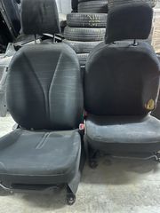 Καθίσματα σετ Yaris