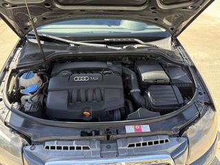 Audi A3 2005 1.6 FSI-thumb-10
