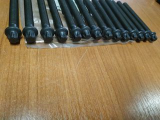 Σετ βίδες κεφαλής M10x95 BMW E36-E38-E39-E34-Z3-thumb-1