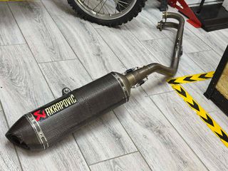 ΓΝΗΣΙΑ AKRAPOVIC FULL CARBON YAMAHA TMAX 500/530/560