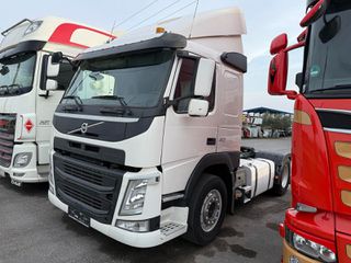 Volvo 2015 410-thumb-1