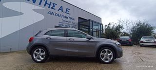Mercedes-Benz GLA 180 2018 D URBAN-thumb-2
