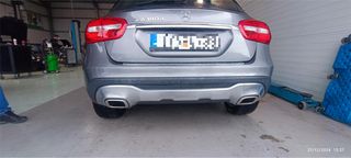 Mercedes-Benz GLA 180 2018 D URBAN-thumb-11