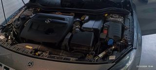 Mercedes-Benz GLA 180 2018 D URBAN-thumb-18