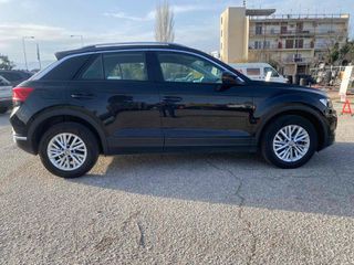 Volkswagen T-Roc 2018 2018-thumb-3
