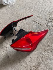 Φανάρι πίσω αριστερό         Ford Focus 2012-2017-thumb-4