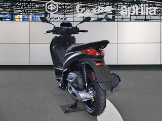 Piaggio Medley 200 2026 S E5+  4 ΕΤΗ ΕΓΓΥΗΣΗΣ-thumb-2