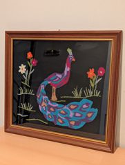 Κάνδρο-κορνίζα με κέντημα παγώνι