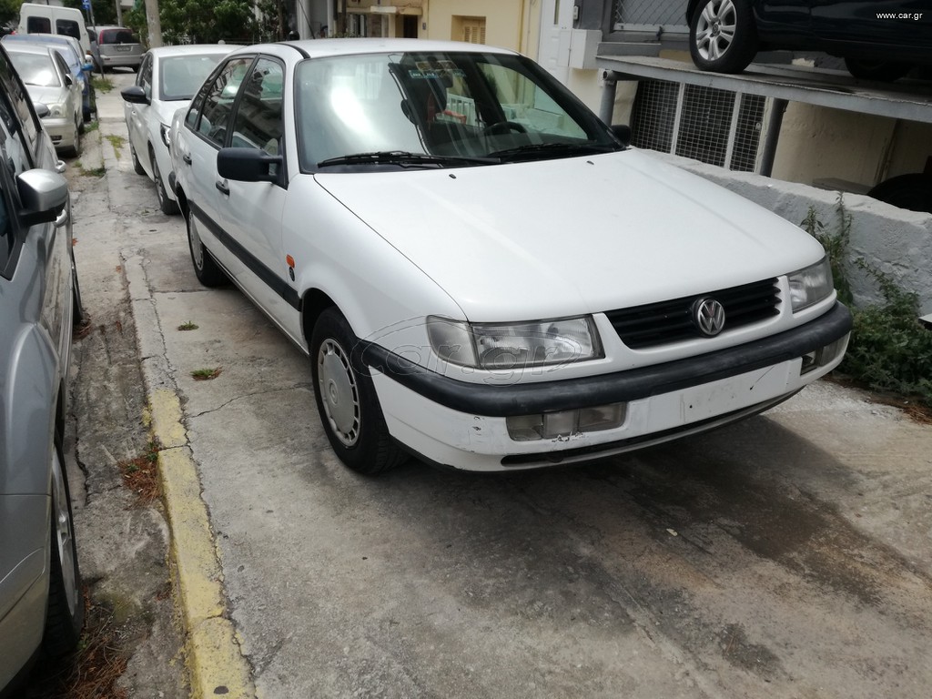 Volkswagen Passat 1995 PASSAT 1.6