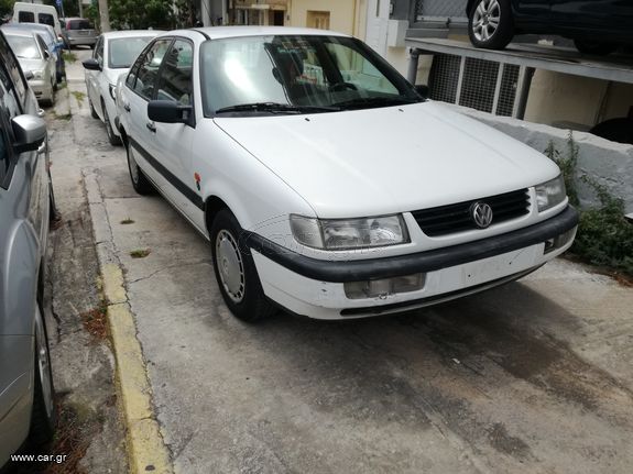 Volkswagen Passat 1995 PASSAT 1.6