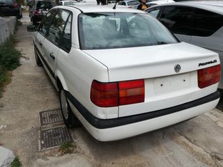 Volkswagen Passat 1995 PASSAT 1.6-thumb-2