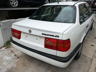 Volkswagen Passat 1995 PASSAT 1.6-thumb-3