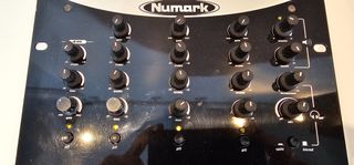 NUMARK DM-3001X MIXER EQUALIZER-thumb-3