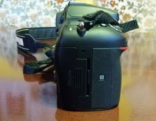 Nikon D7200 body-thumb-3