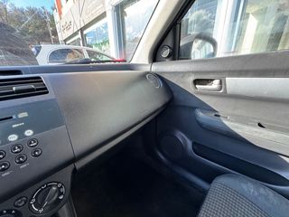 Suzuki Swift 2005-thumb-12