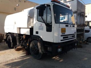 Σάρωθρο Iveco 2003 130Ε18