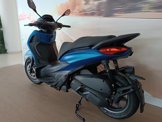 Piaggio Beverly 310 2026 S-thumb-2