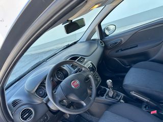 Fiat Punto 2016 1.2 CITY A/C-thumb-14