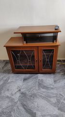 έπιπλο τηλεόρασης