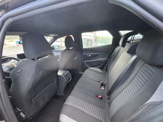 Peugeot 3008 2023-thumb-9