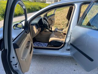 Volkswagen Golf 2000-thumb-13