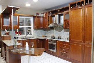 Εκθεσιακή Κουζίνα