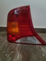 Πίσω Φανάρι Αριστερό FORD FOCUS 2003