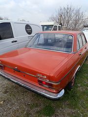 Audi 100 1972 100-thumb-3