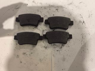 Τακάκια πίσω Brembo P23104