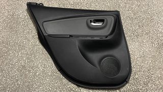 TOYOTA YARIS 2016-2020 ΓΝΗΣΙΑ ΤΑΠΕΤΣΑΡΙΑ ΠΟΡΤΑΣ ΠΙΣΩ ΑΡΙΣΤΕΡΑ