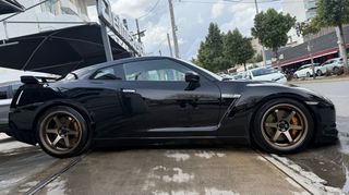 Nissan GT-R 2009 BLACK EDITION-thumb-26