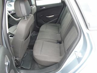 Opel Astra 2012 1.3 CDTI ECOFLEX DIESEL SPORTS TOURER-thumb-7