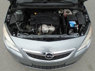 Opel Astra 2012 1.3 CDTI ECOFLEX DIESEL SPORTS TOURER-thumb-16