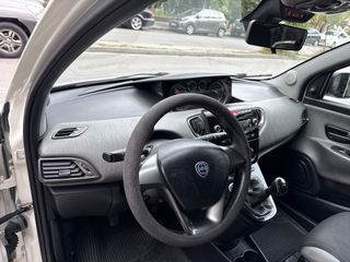 Lancia Ypsilon 2013 1.3 MULTIJET DIESEL-thumb-14