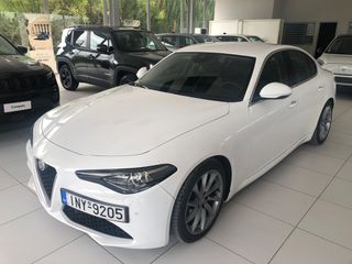 Alfa Romeo Giulia 2016-thumb-1