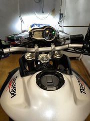 Triumph Tiger 800 2011 ABS-thumb-12