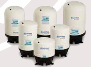 Δοχείο κάθετο με βάση 50L με 10bar πίεση AQUASTRONG