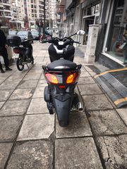 Yamaha XMAX 250 2010-thumb-4