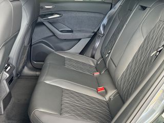 Audi Q6 e-tron 2026 quattro-thumb-7