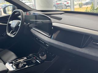 Audi Q6 e-tron 2026 quattro-thumb-8