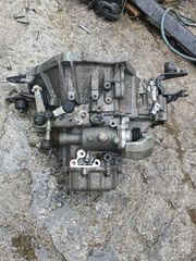 Auris-Corolla  1.6 1ZR 5ταχυτο σαζμαν