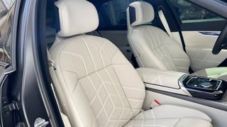 Bmw i7 2024 Bmw i7 M70 xDrive Sedan Series	G70 Bosganas-thumb-28