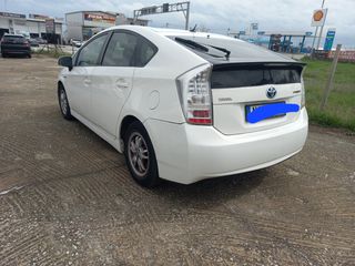Toyota Prius 2010 1.8 HYBRID-thumb-5