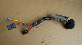 Κλειδαριά με κλειδί από Citroen Xsara 1997-2004, Citroen Saxo - Peugeot 106 1997-2003, (3φυσο)