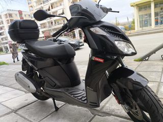 Roller / Scooter 2011 RAMBLA 300-thumb-4