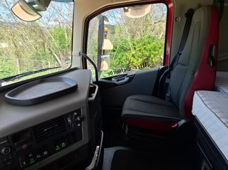 Volvo 2016 FH 13 500-thumb-9