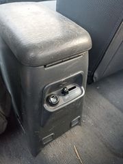 Mitsubishi L200-thumb-1
