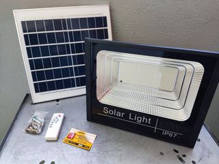 ΗΛΙΑΚΟΣ ΠΡΟΒΟΛΕΑΣ LED 500W ΑΔΙΑΒΡΟΧΟΣ ΜΕ ΠΑΝΕΛ ΠΛΗΡΗΣ