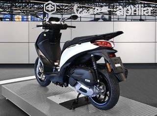 Piaggio Medley 125 2026 S E5+-thumb-1
